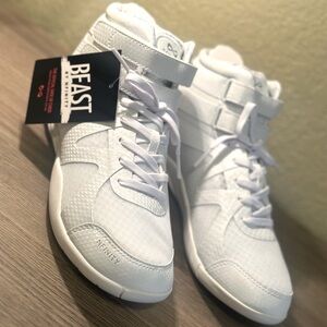 Nfinity white cheer shoes